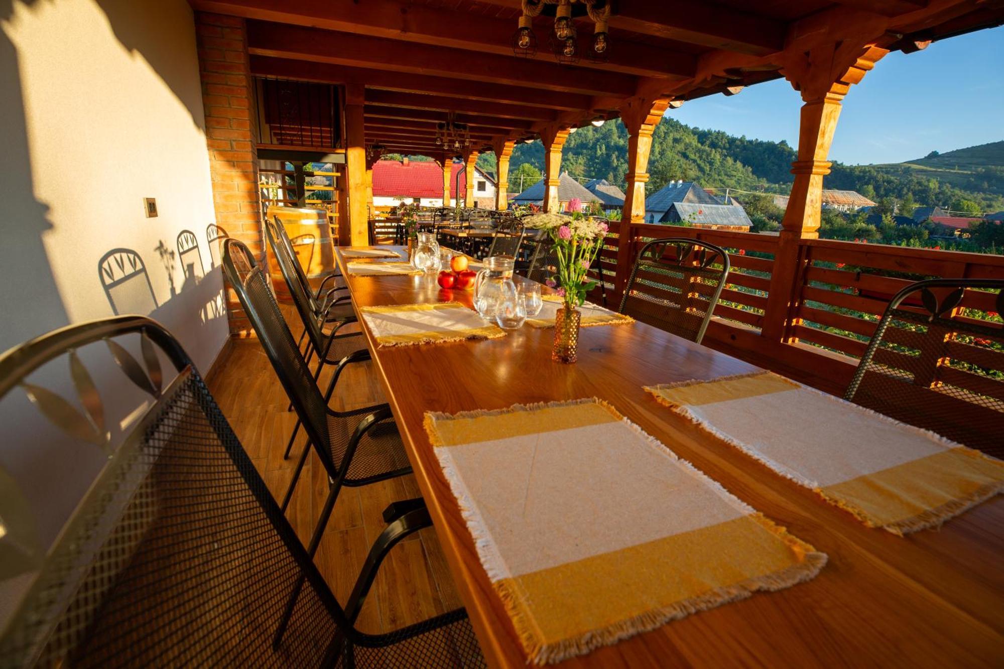 Dor De Maramu' Bed & Breakfast Ieud Ngoại thất bức ảnh